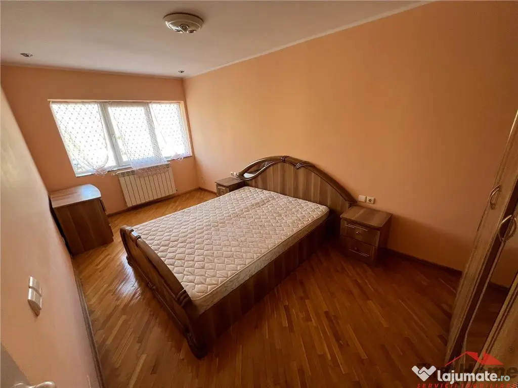 Apartament 3 camere, etaj 3/4, zona Inspectoratul Scolar ... 