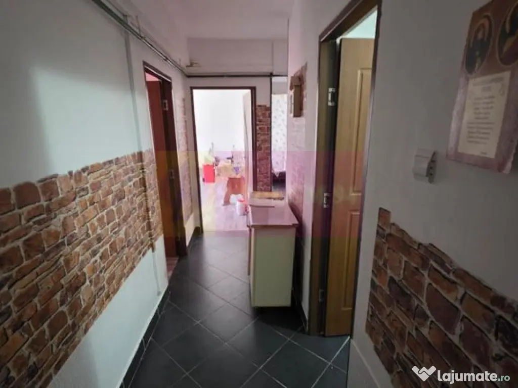 Apartament de vanzare cu 2 camere in Azuga 