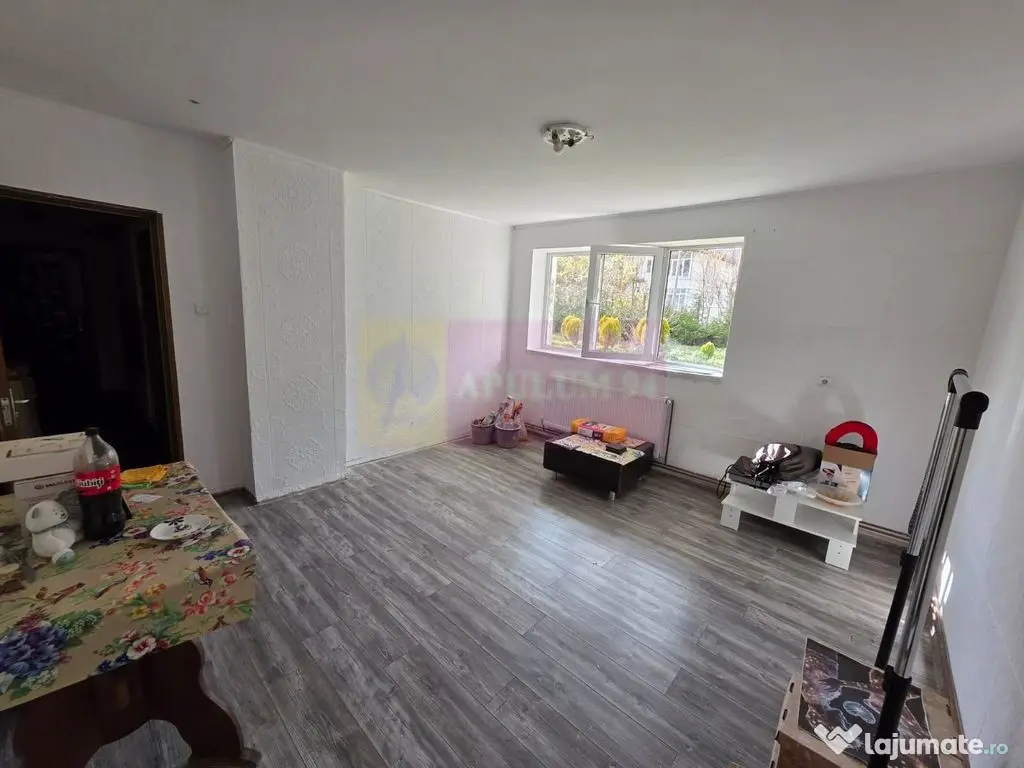 Apartament de vanzare cu 2 camere in Azuga 