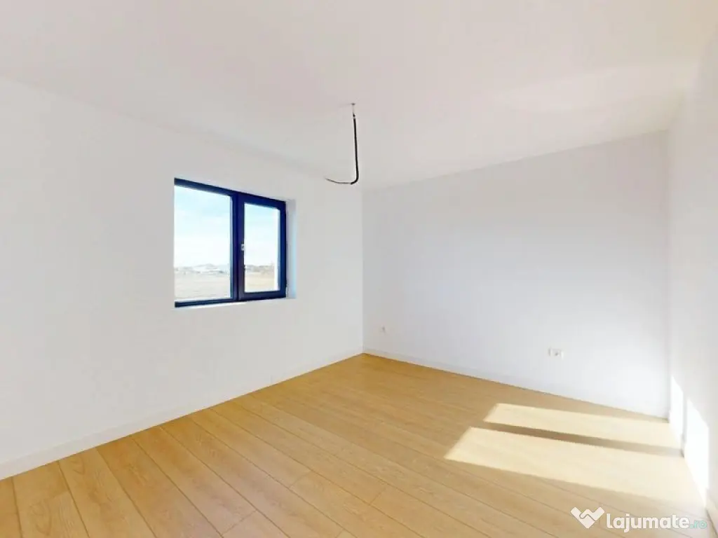 CASA DE LANGA PADURE, Clinceni str. Mierlei 73J 