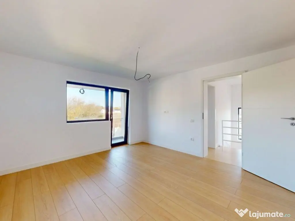 CASA DE LANGA PADURE, Clinceni str. Mierlei 73J 