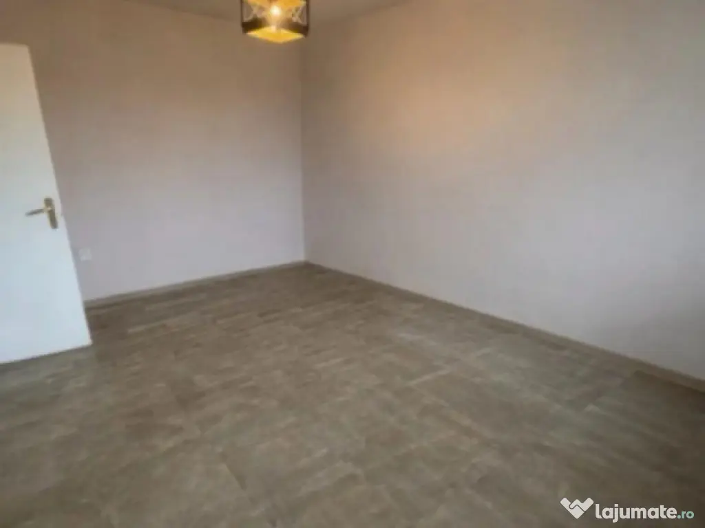 Apartament 2 camere DECOMANDAT, Calea Bucuresti