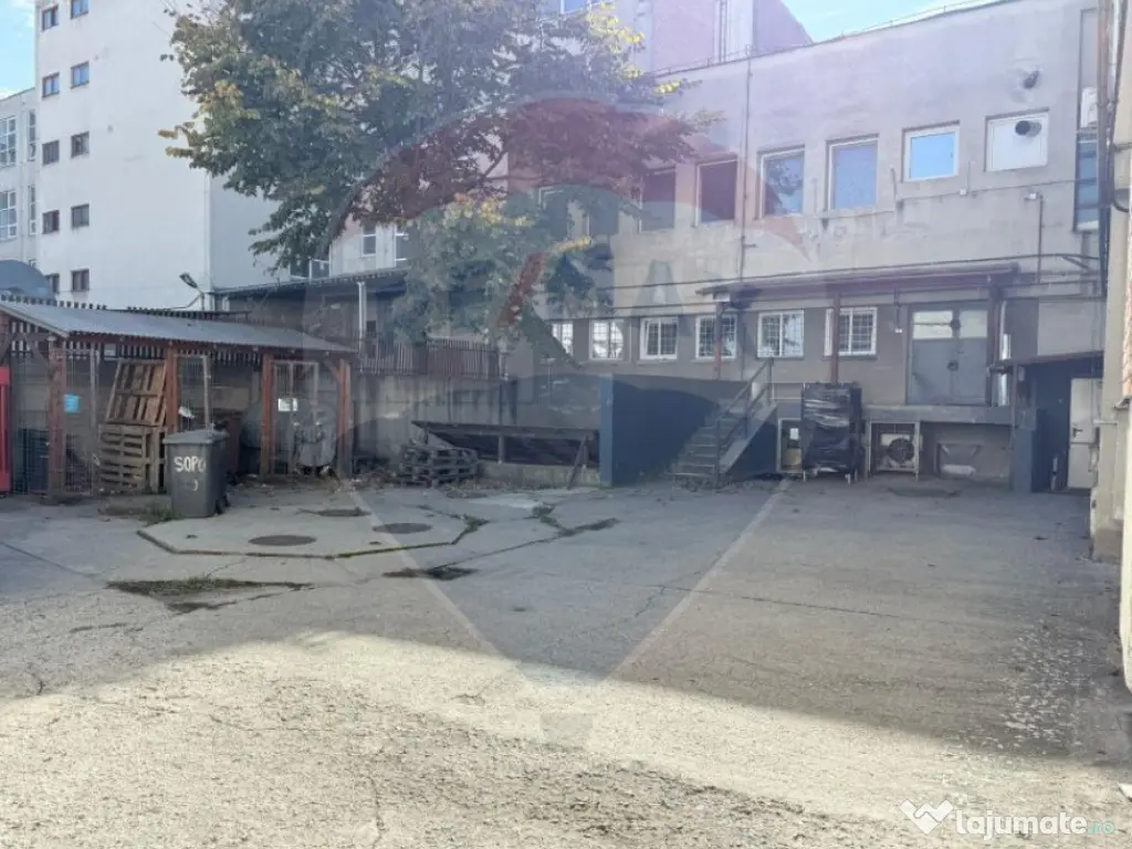 Spațiu industrial-220 mp cu rampă și parcare-zona Ora?... 