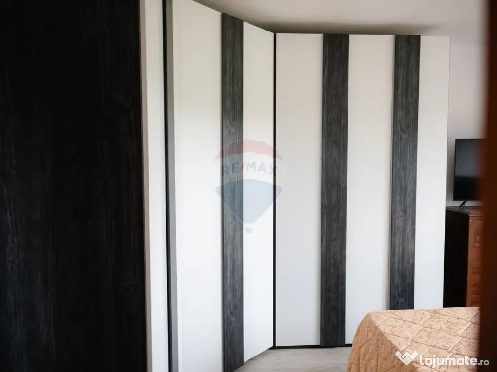 Casă / Vilă cu 5 camere de vânzare 