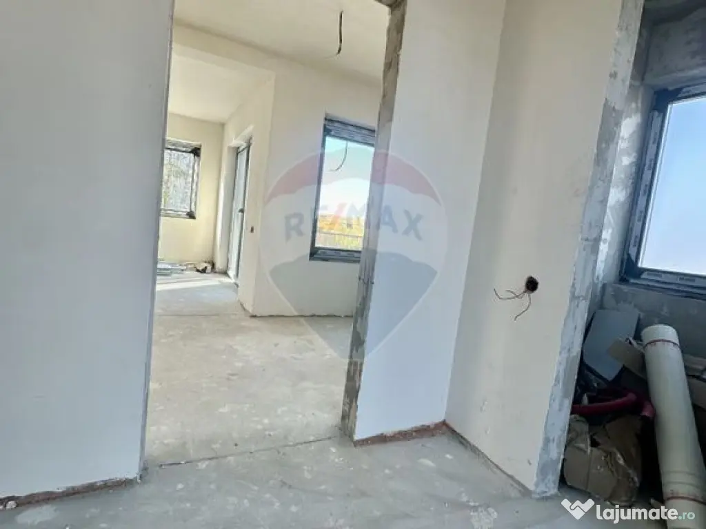 Casa individuala de vanzare in Salicea! 166 MP 