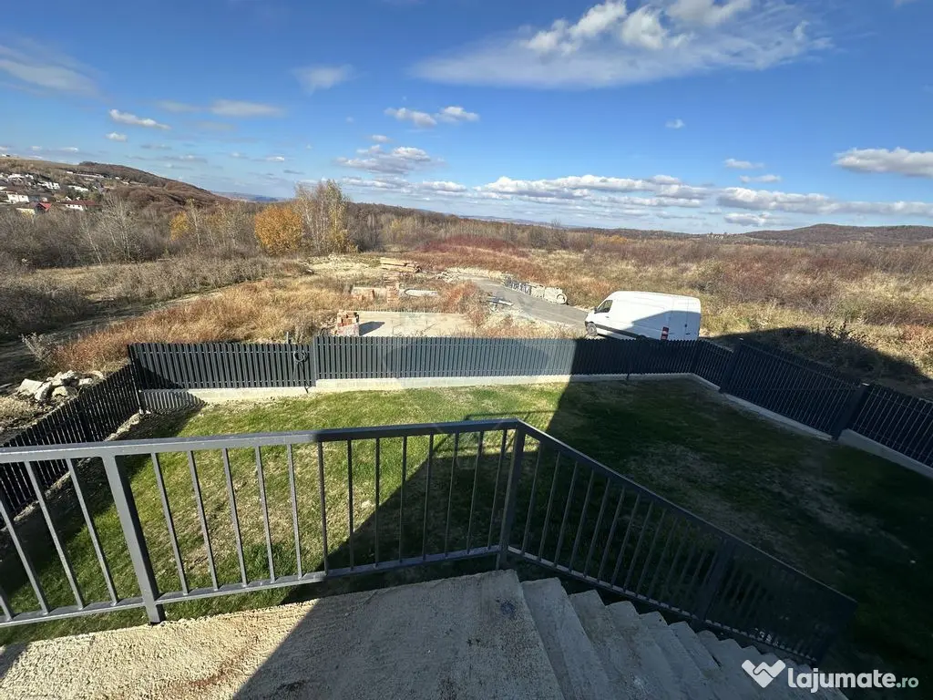 Casa individuala de vanzare in Salicea! 166 MP 