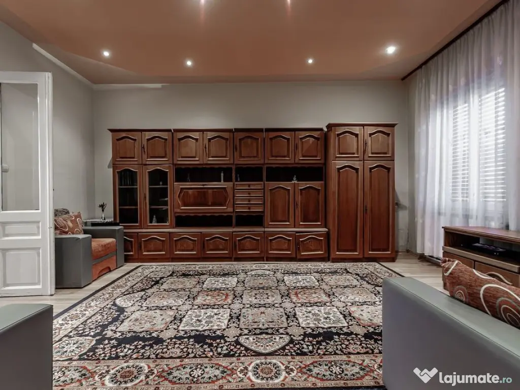 Locuință spațioasă cu grădină mare, în Aradul Nou,... 