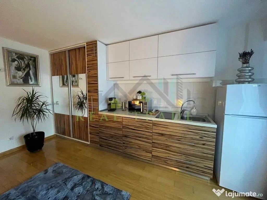 Garsoniera renovata, bloc nou Drumul Poienii