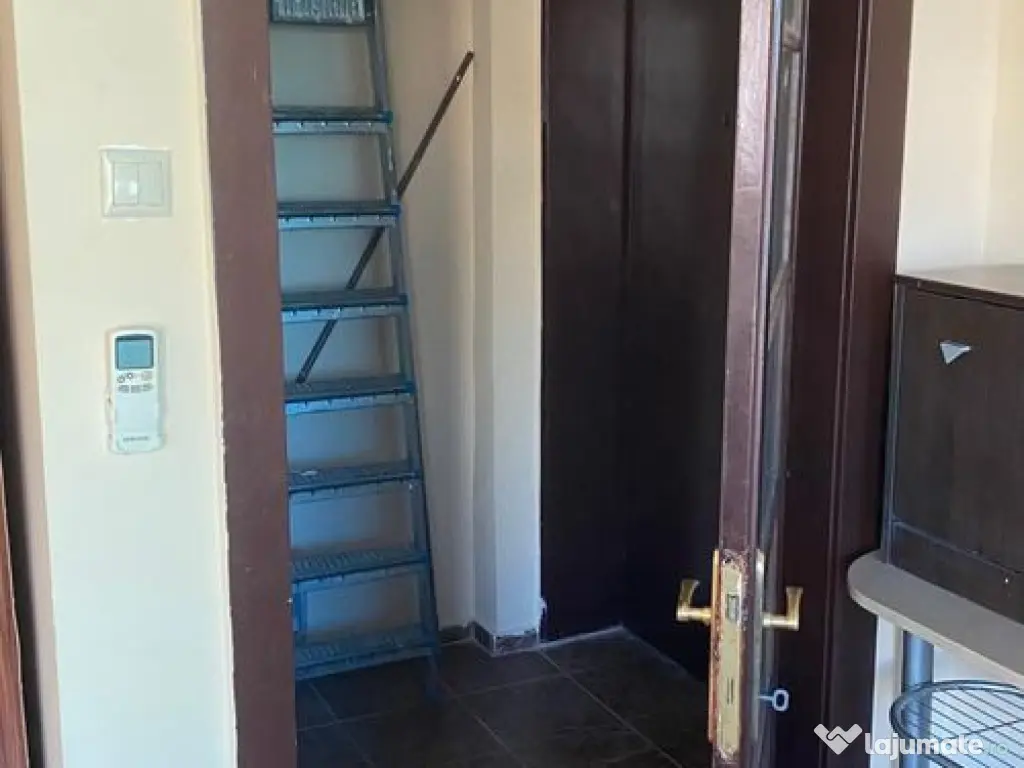 Garsoniera Piata Dorobanti 