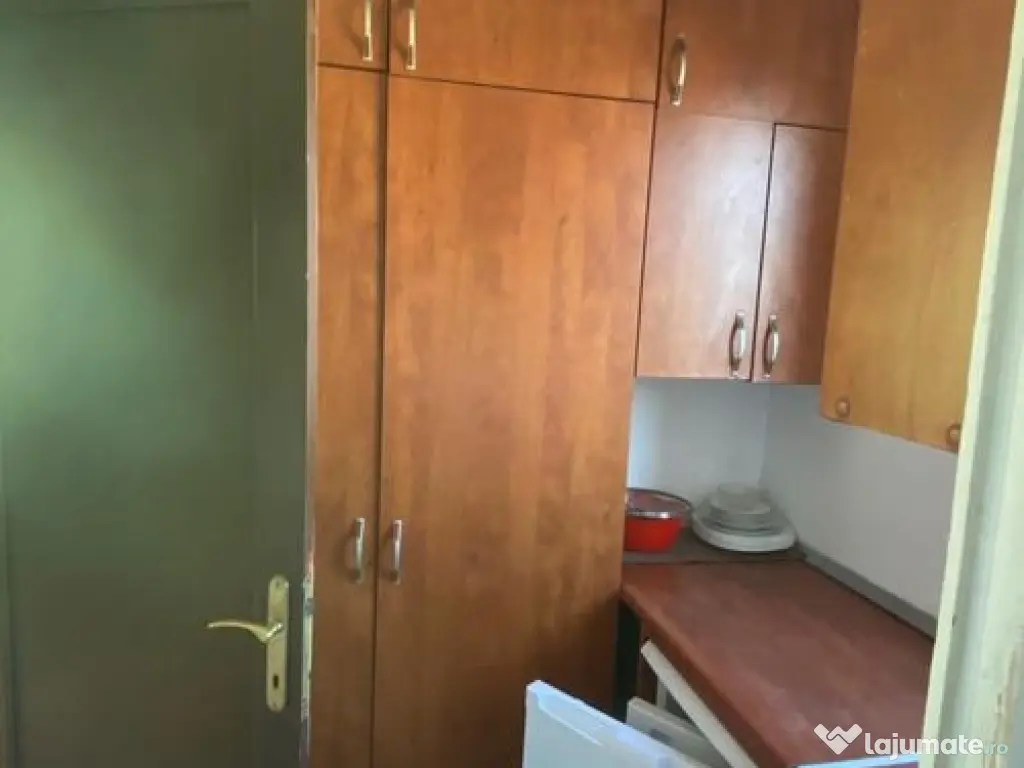 Garsoniera Piata Dorobanti 