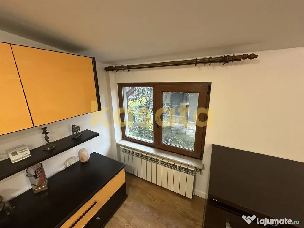 Casă 3 Camere de Vanzare | Curte | Renovată | Magazie 