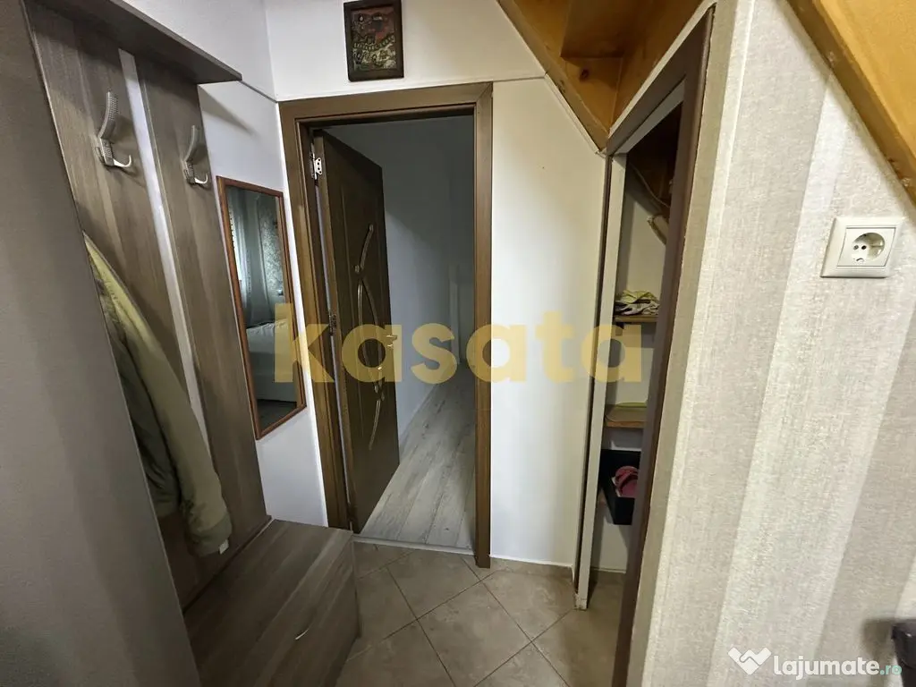 Casă 3 Camere de Vanzare | Curte | Renovată | Magazie 