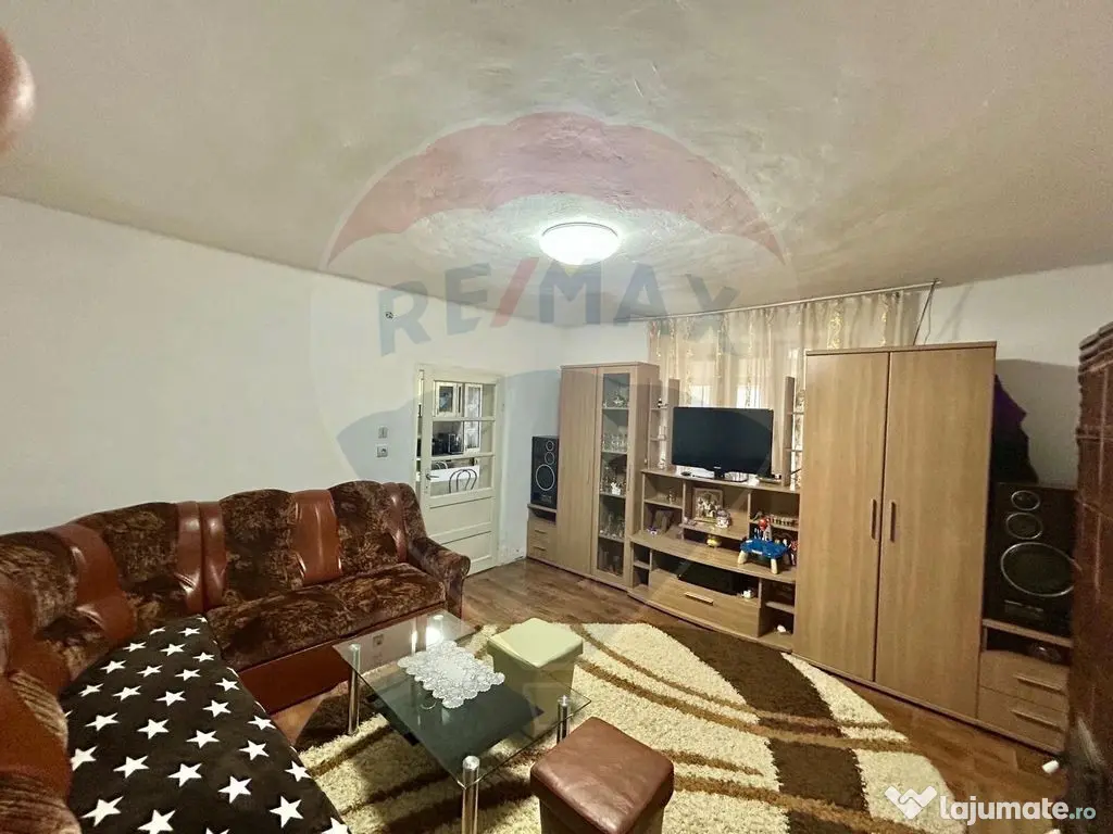 Casă de vanzare cu teren 680mp in Salonta 