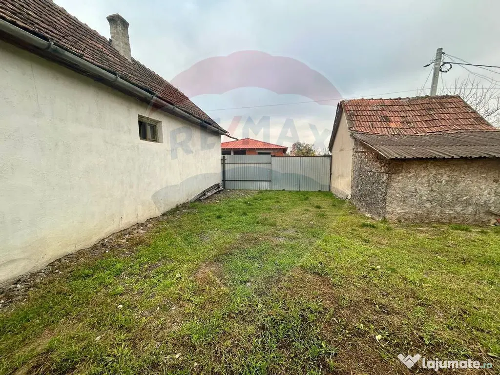 Casă de vanzare cu teren 680mp in Salonta 