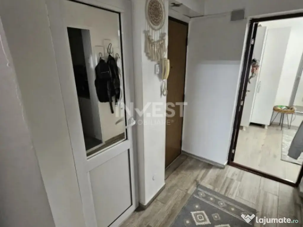 DE VANZARE-APARTAMENT 3 CAMERE -DECOMANDAT-MIRCEA CEL BATRAN 