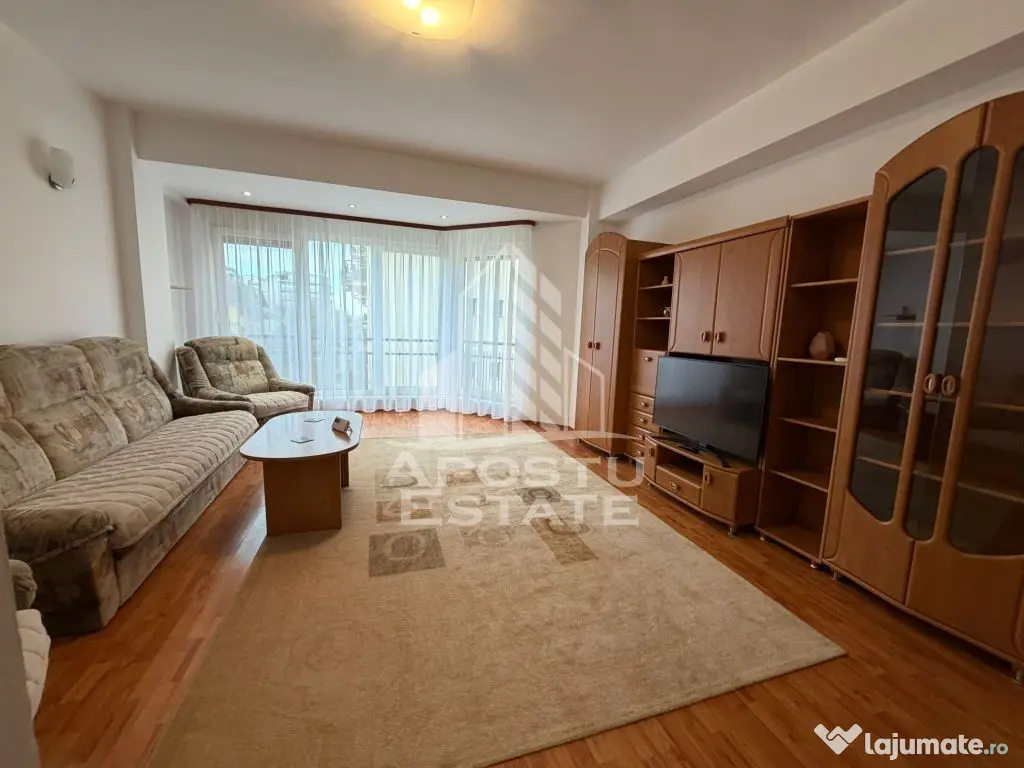 Apartament cu 3 camere decomandat zona Aradului 