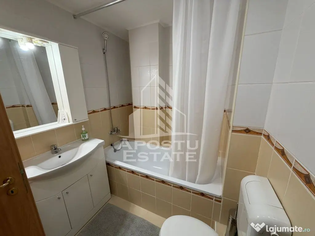 Apartament cu 3 camere decomandat zona Aradului 