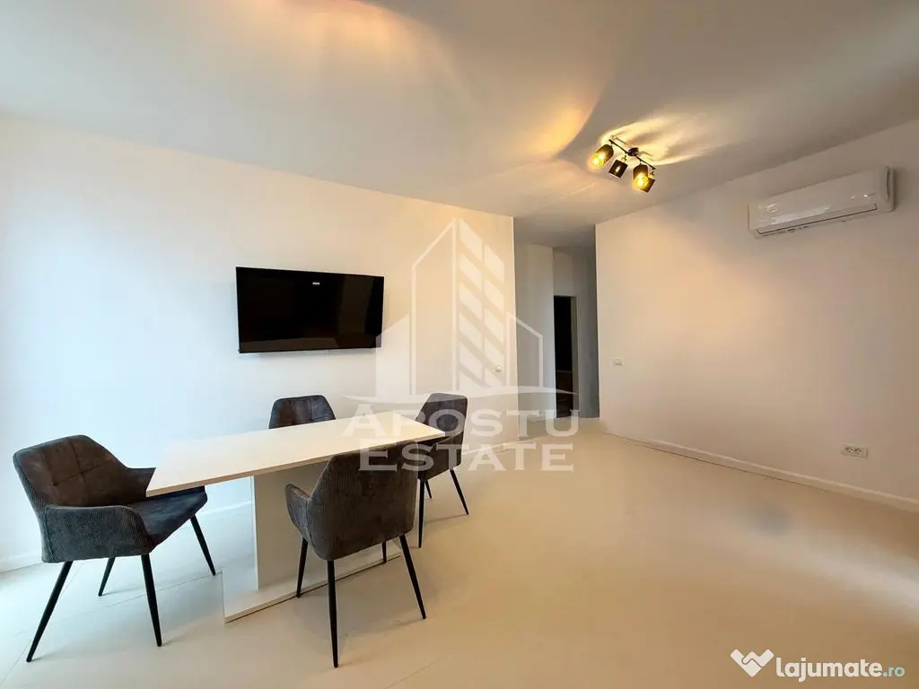 Apartament 2 camere, Decomandat, loc de parcare, Torontal... 