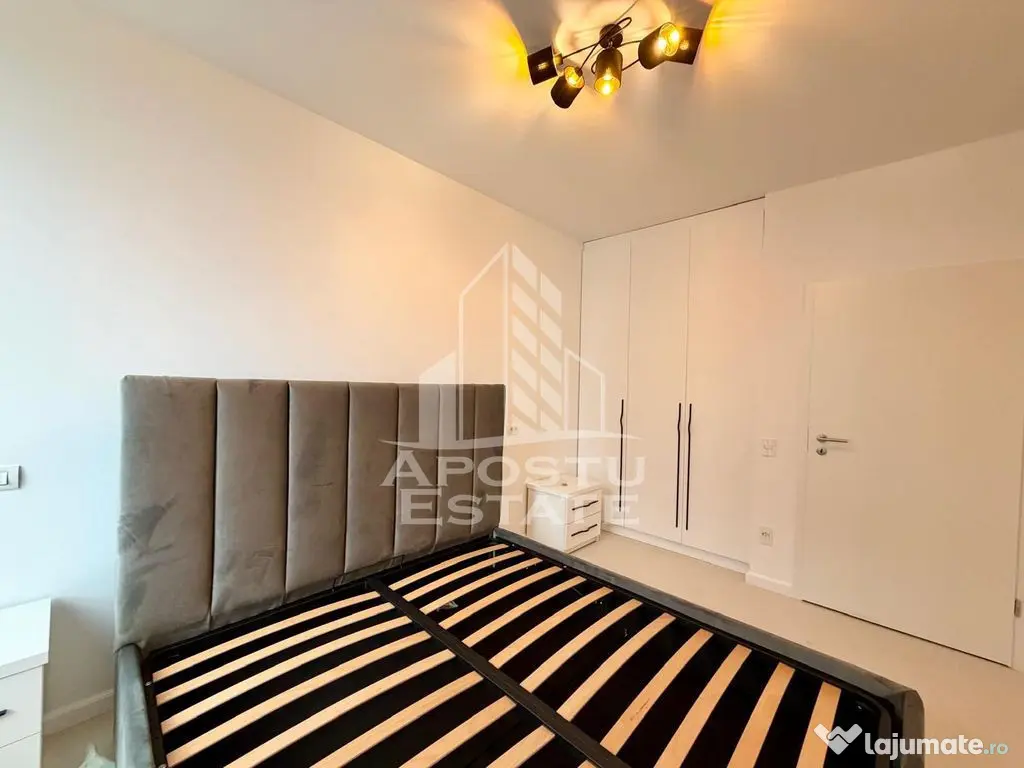 Apartament 2 camere, Decomandat, loc de parcare, Torontal... 