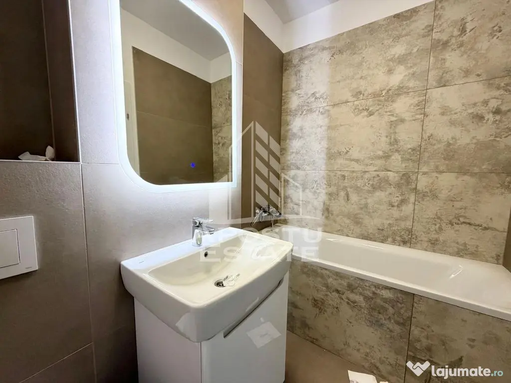 Apartament 2 camere, Decomandat, loc de parcare, Torontal... 