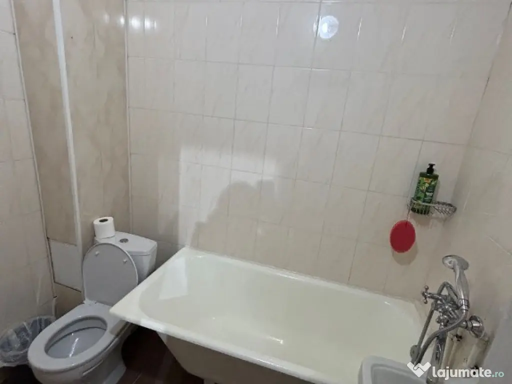 Garsoniera de inchiriat in zona Aviatiei 