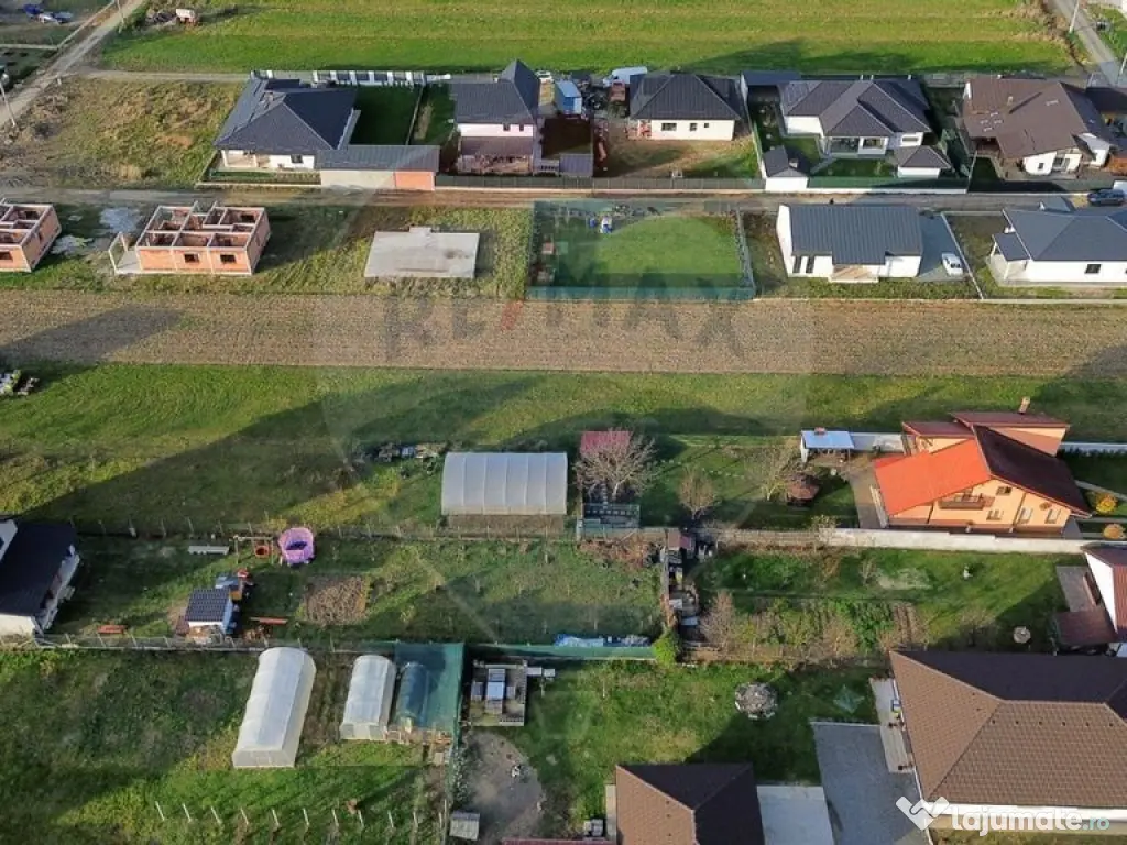 OCAZIE. Casă cu 4 camere de vânzare la rosu in Mocira. 