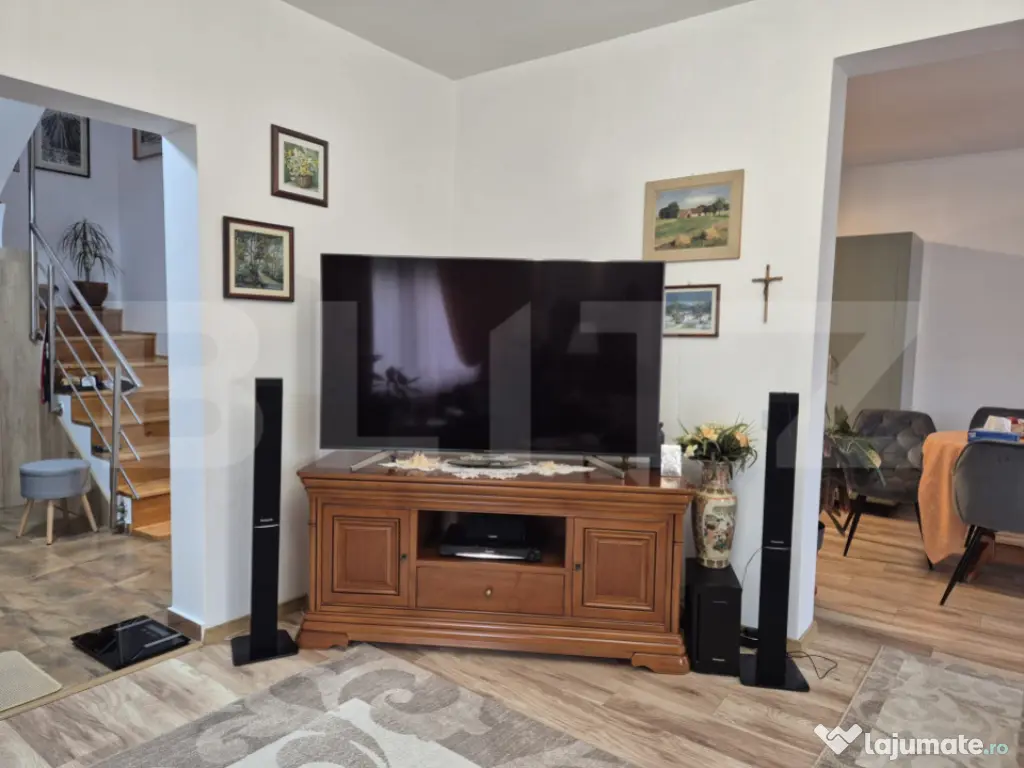 Vila superba de vanzare in Sangiorgiu, zona exclusivista