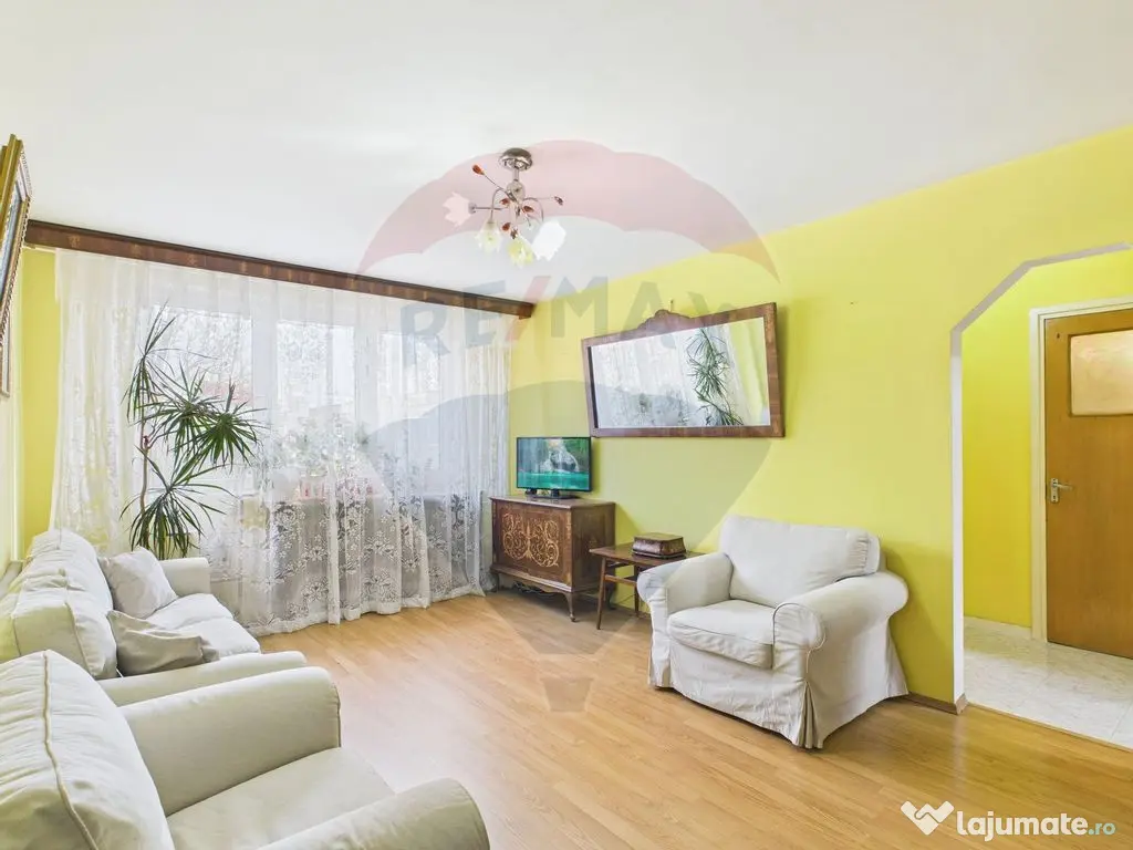 Apartament cu 3 camere de vanzare in zona Dristor / Titan