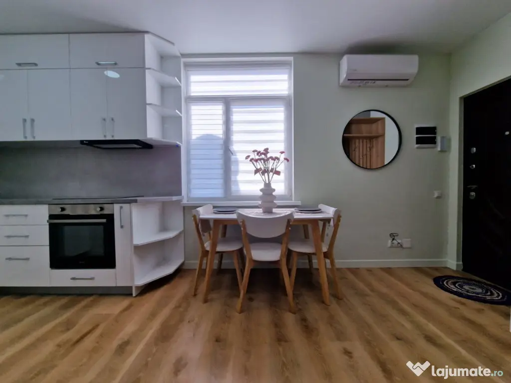 Garsoniera de inchiriat in zona P-ta Victoriei