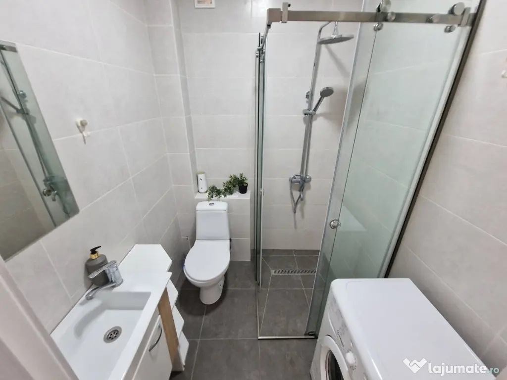 Garsoniera de inchiriat in zona P-ta Victoriei