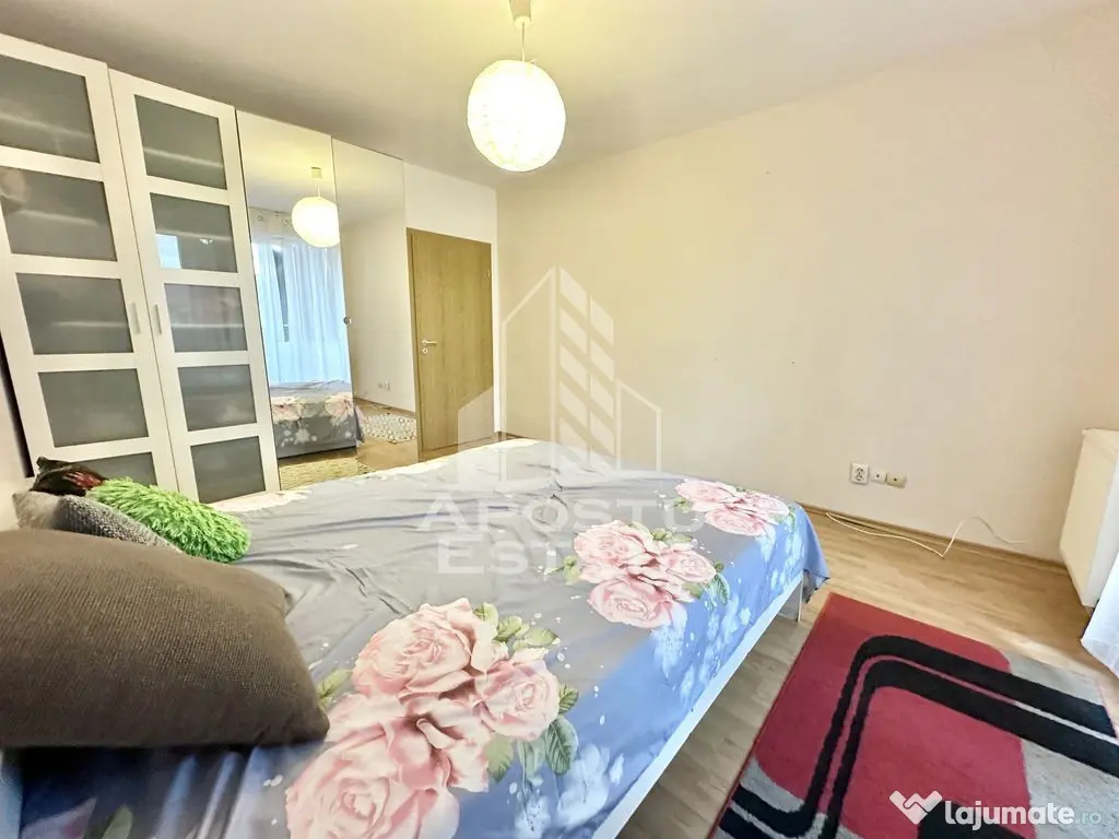 Apartament cu 3 camere, debara si terasa inchisa de 12 mp... 