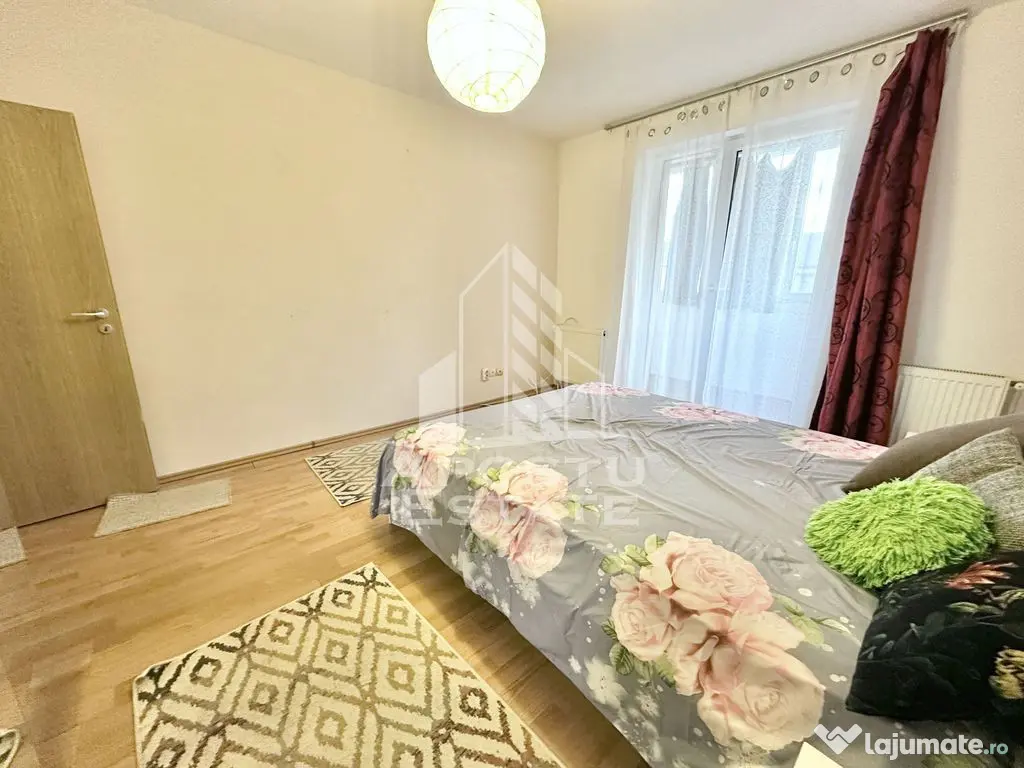 Apartament cu 3 camere, debara si terasa inchisa de 12 mp... 