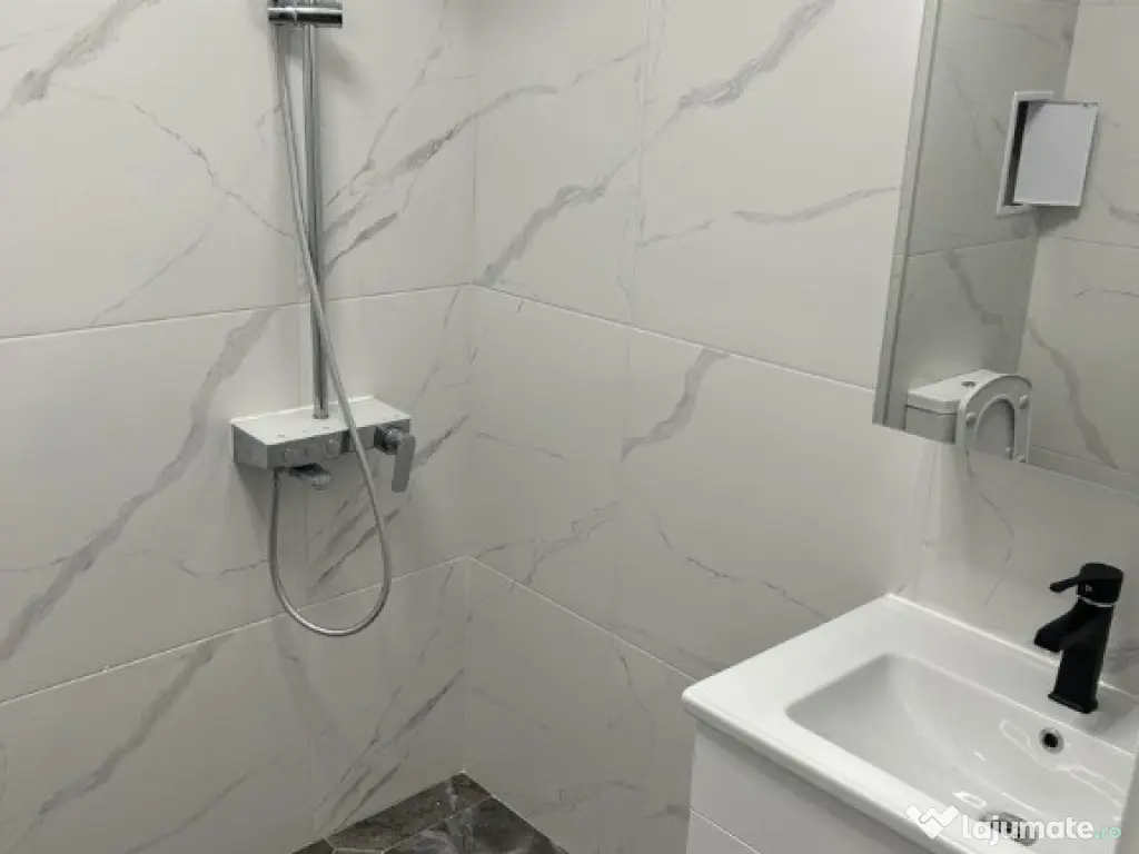 Garsoniera de inchiriat in zona Unirii