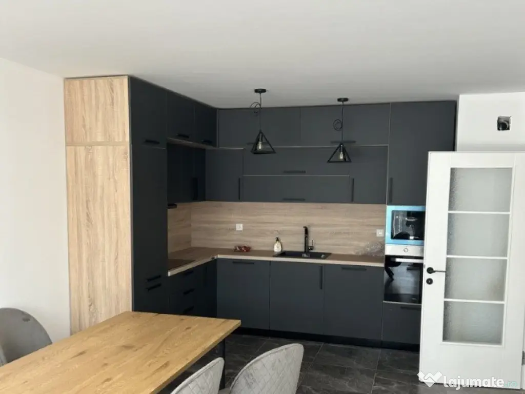 Garsoniera de inchiriat in zona Unirii