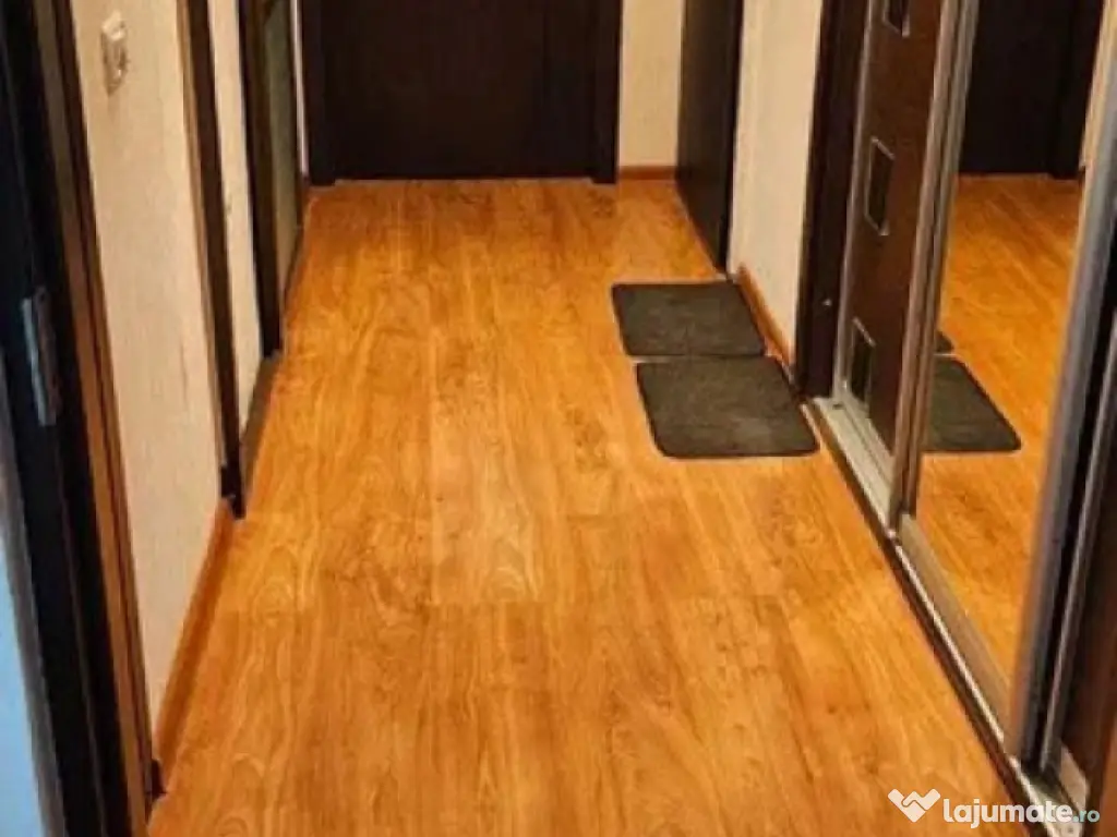 Apartament 3 camere Semidecomandat, Etaj 2/4, 60 mp 