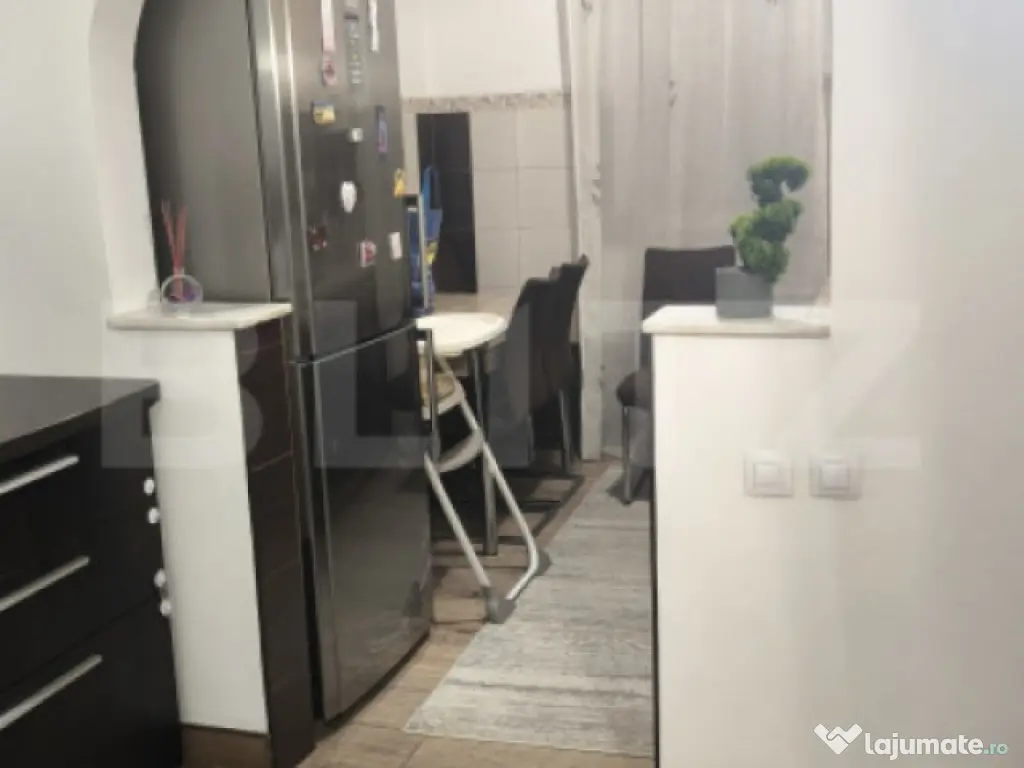 Apartament 3 camere, decomandat, 60mp. Parter inalt, zona Bu