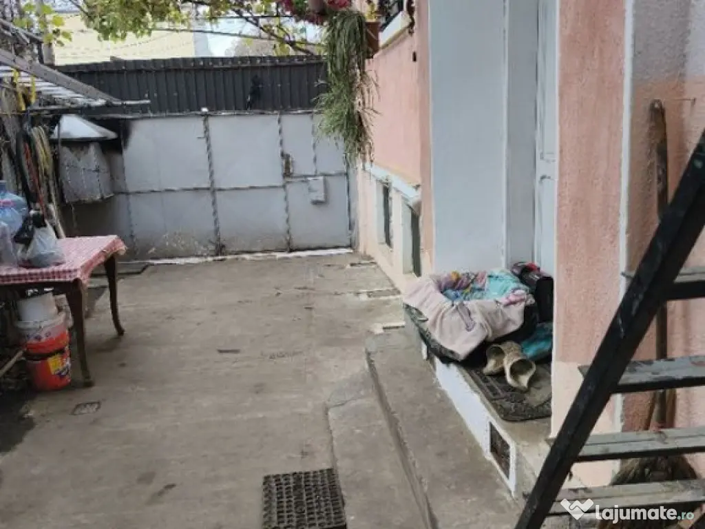 Super! Casa la PRET DE APARTAMENT zona Lic.Balcescu 3 cam, c