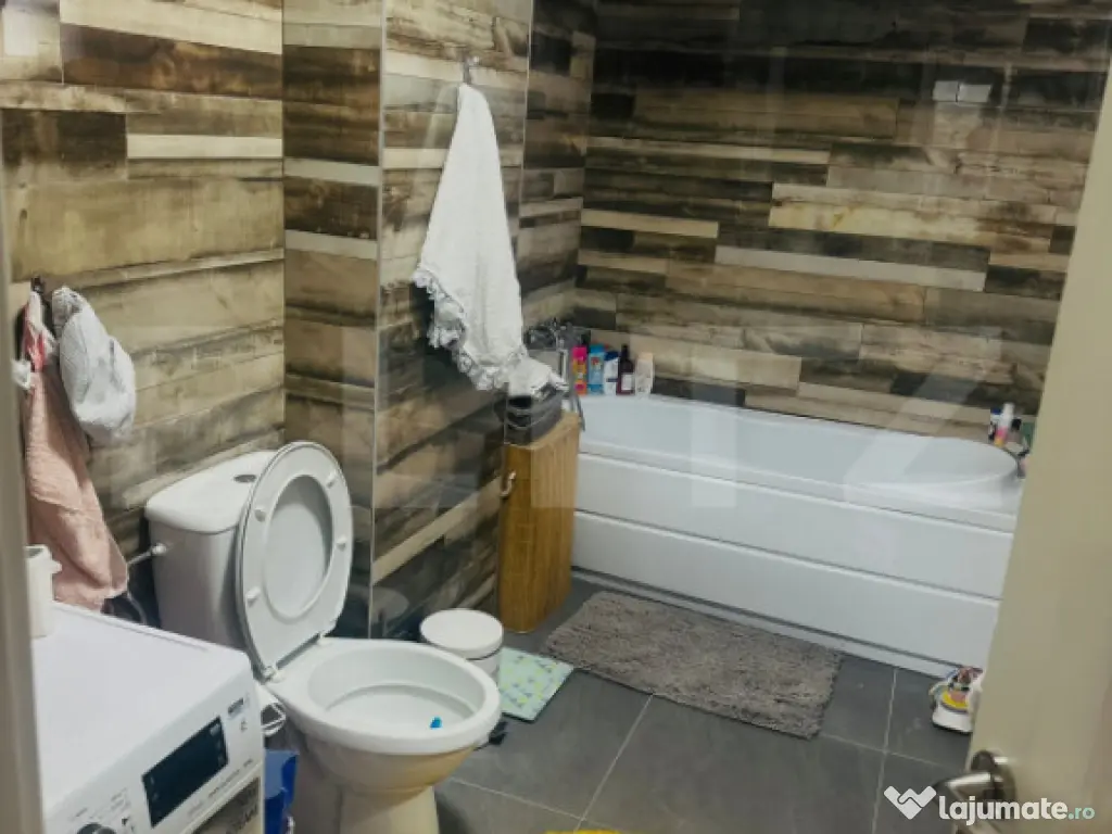 Apartament 3 camere, decomandat, 75 mp, zona Sf. Ilie