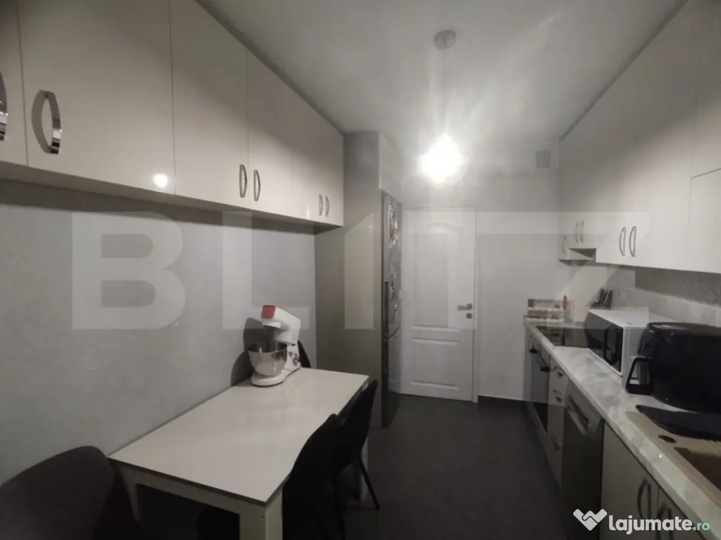 Apartament 3 camere, 72 mp, zona Frumoasa