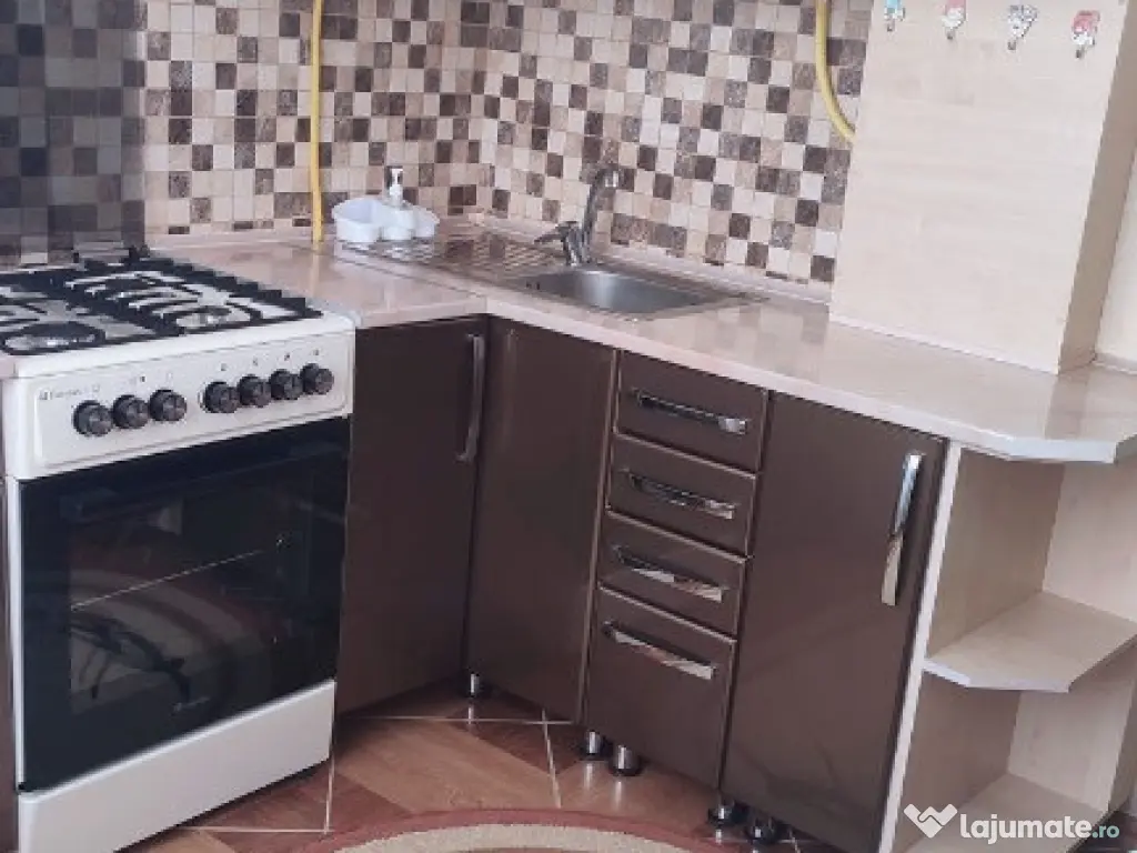 Garsoniera de inchiriat in zona Costin Georgian