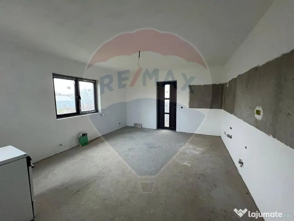 Casă 4 camere Rachitosu 