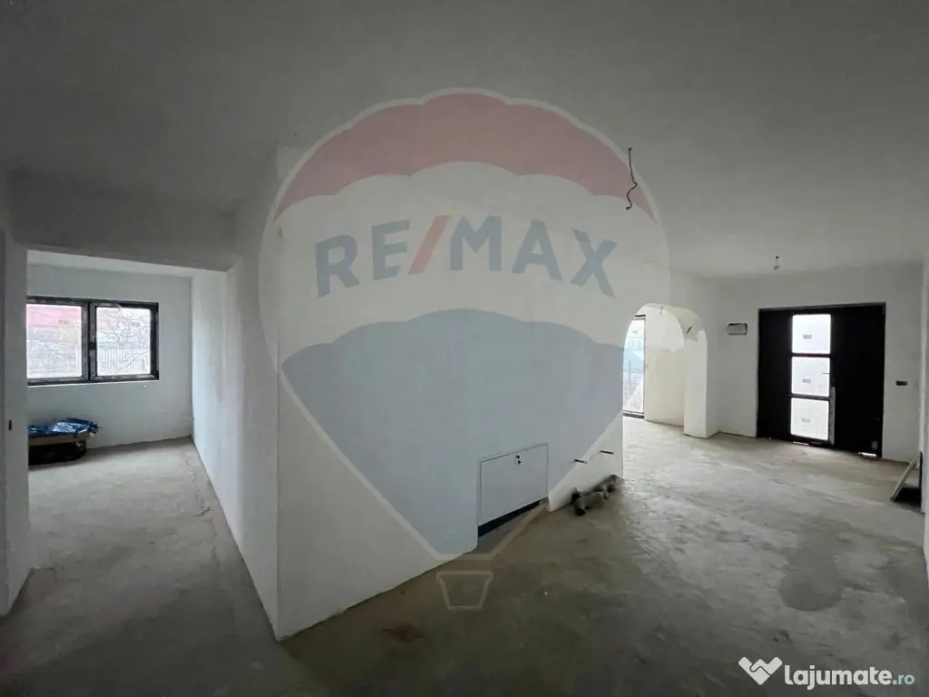 Casă 4 camere Rachitosu 