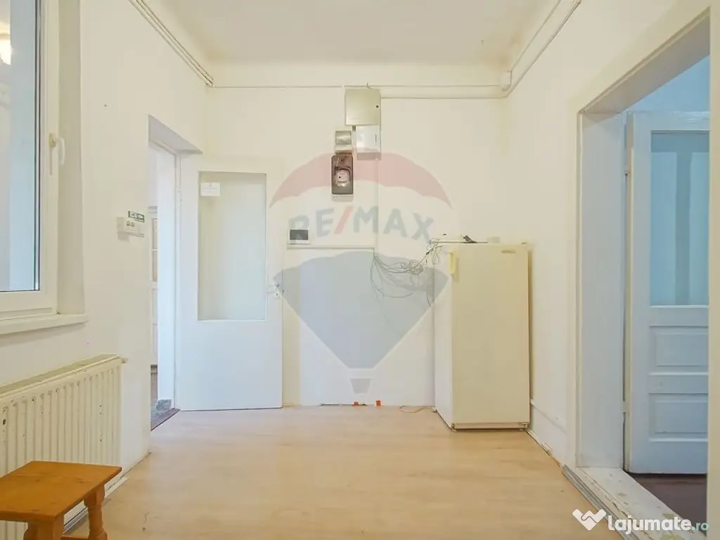 COMISION 0 Casă cu potențial excelent, teren 446 mp, St... 