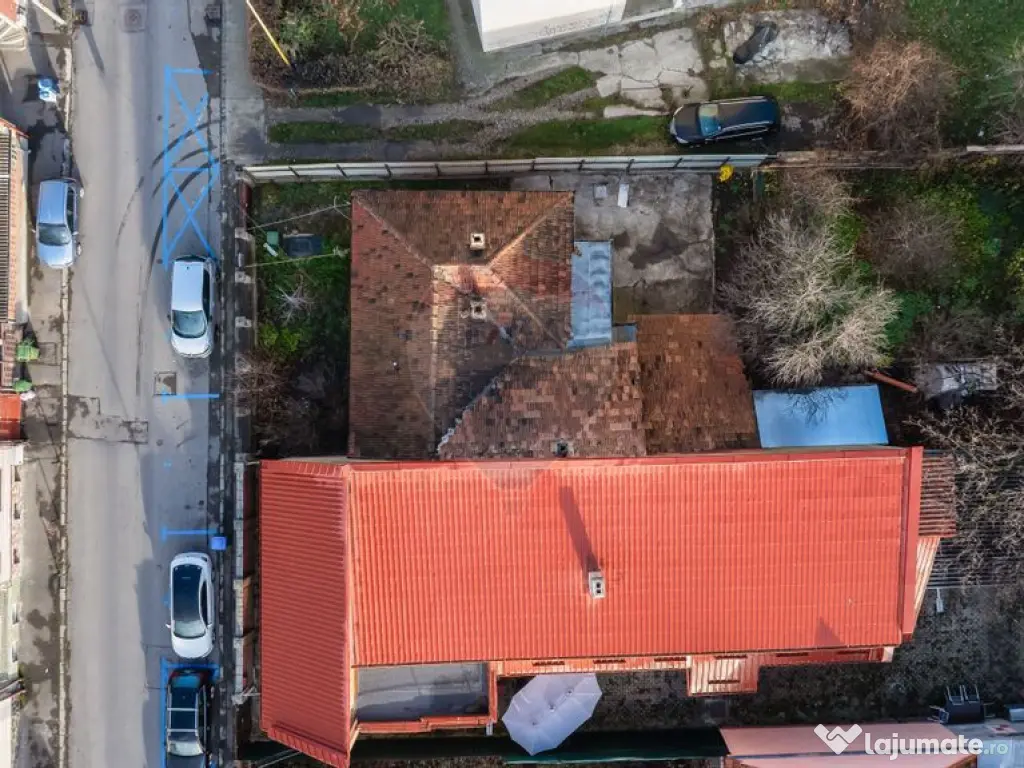 COMISION 0 Casă cu potențial excelent, teren 446 mp, St... 