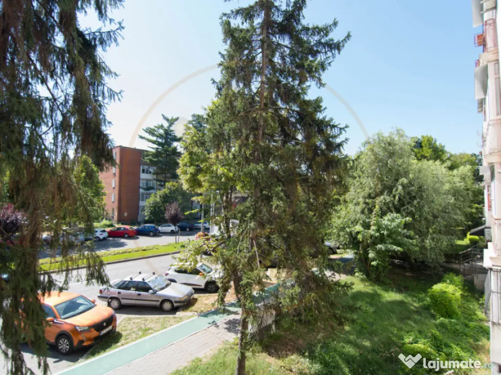 Apartament 3 camere Calea Bucuresti Etaj 1, Pitesti