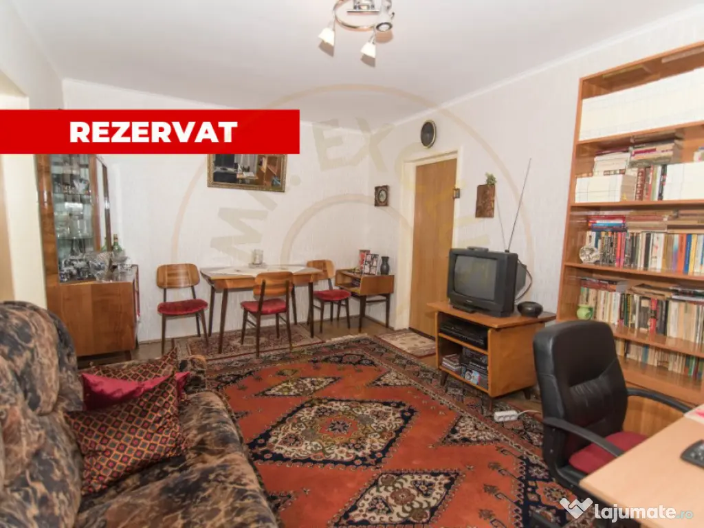 Apartament 3 camere Calea Bucuresti Etaj 1, Pitesti