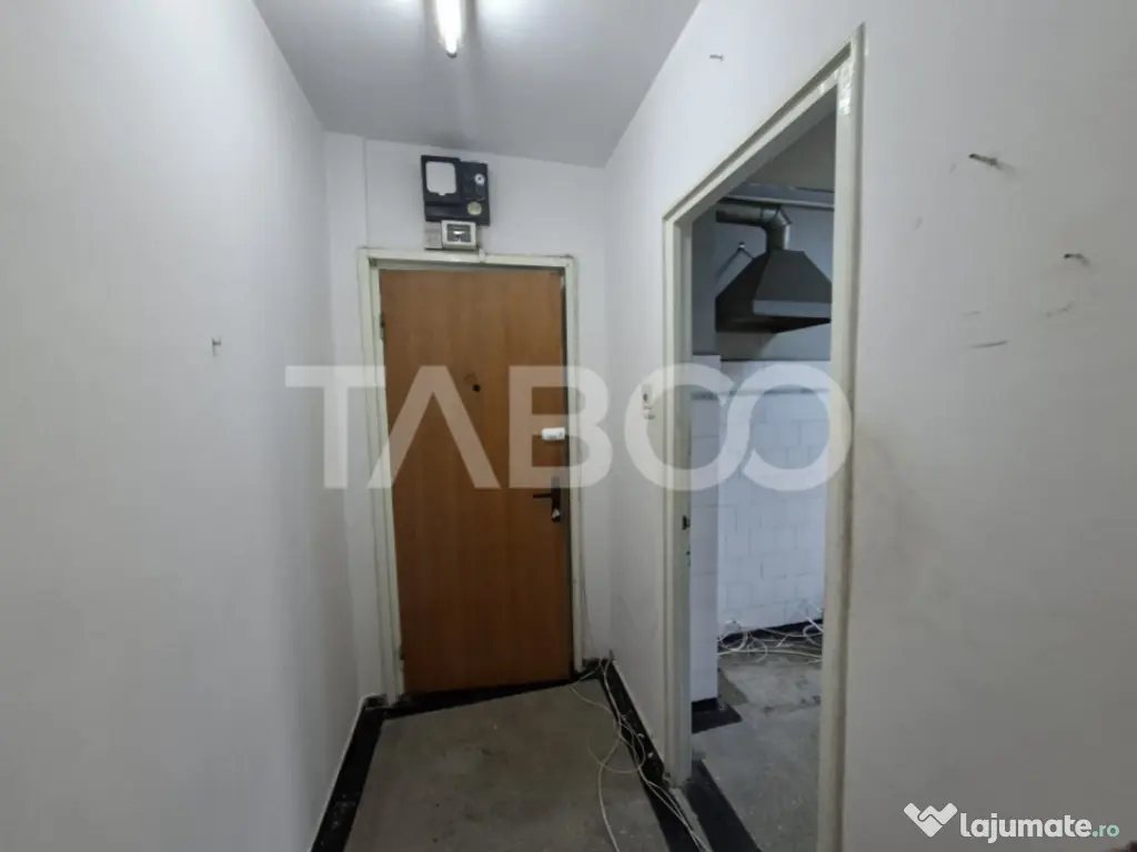 Cenusareasa apartamentelor - renovabil- balcon pivnita Mihai