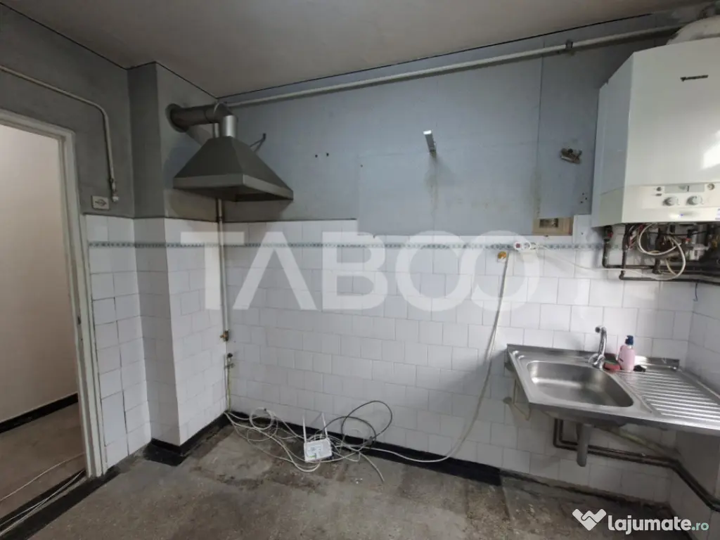 Cenusareasa apartamentelor - renovabil- balcon pivnita Mihai