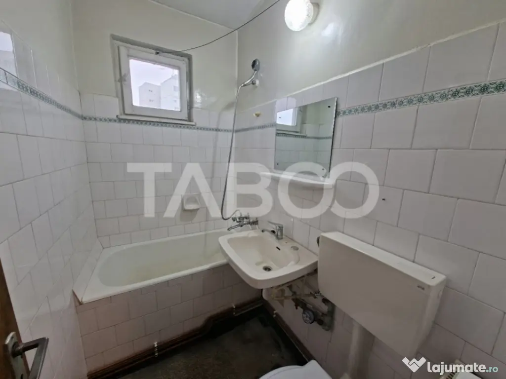 Cenusareasa apartamentelor - renovabil- balcon pivnita Mihai