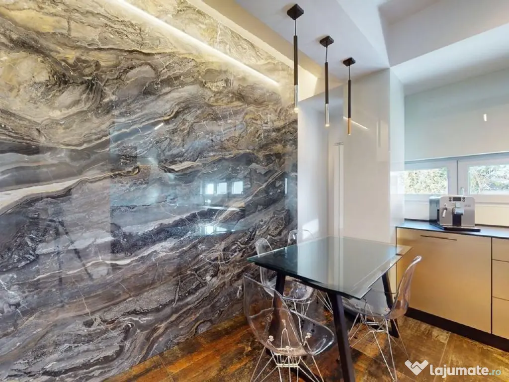 Un singur cuvant-IREPROSABILA 